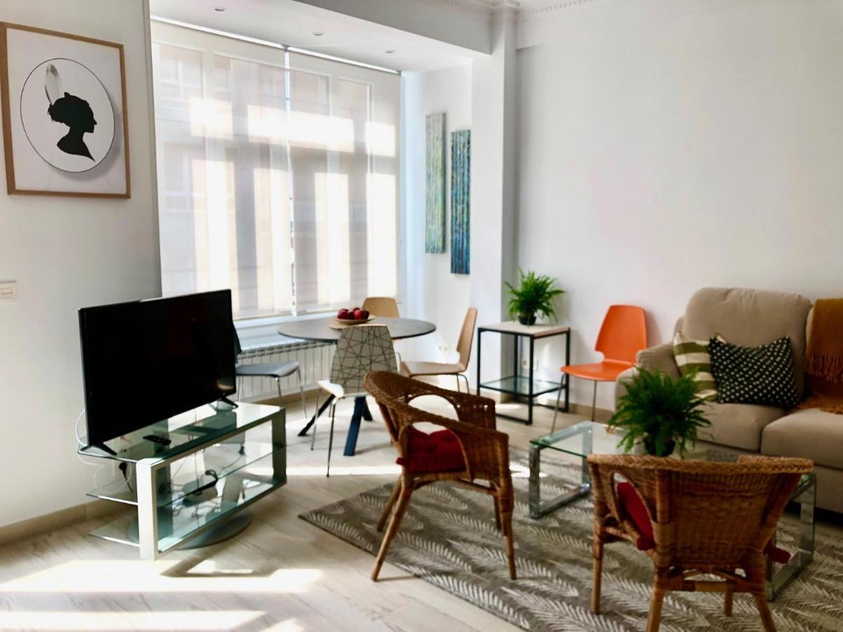 Foodies Location. Surf. Netflix . 3 Bdr Apartamento *